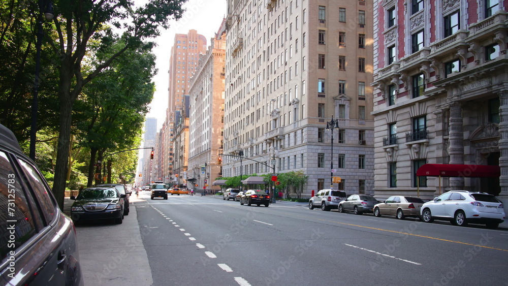 park avenue sunny traffic street 4k time lapse fromnew york city