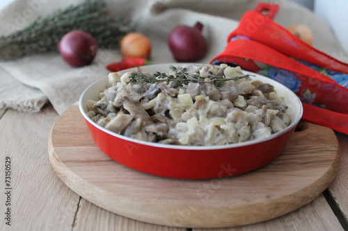 fried oyster mushrooms in sour cream with thyme
