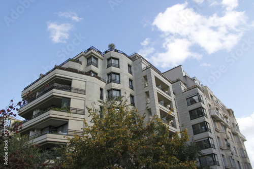 Immeuble moderne à Paris