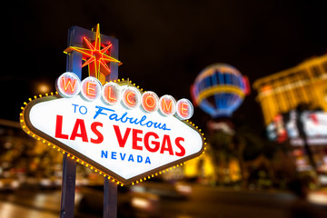 Fototapete Nordamerika Las Vegas Zeichen und Strip Street Hintergrund  © kanonsky
