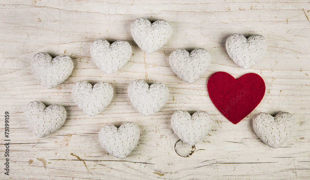 Obraz premium Konzept mit Herzen: Partnersuche, Valentinstag, Partnerwahl