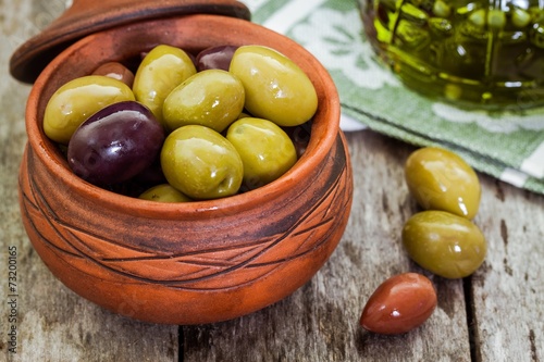 mix of organic olives in a bowl