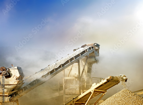Crushing stones for gravel production on mining quarry