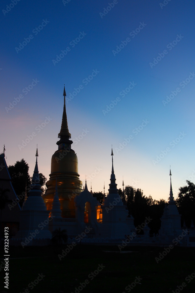 wat suan dok twilight view, chiang mai, Thailand