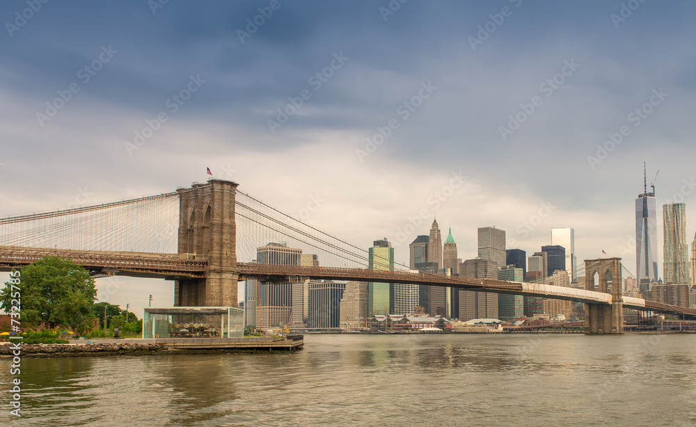 Beautiful view of Brooklyn Bridge and Manhattan skyline from Bro