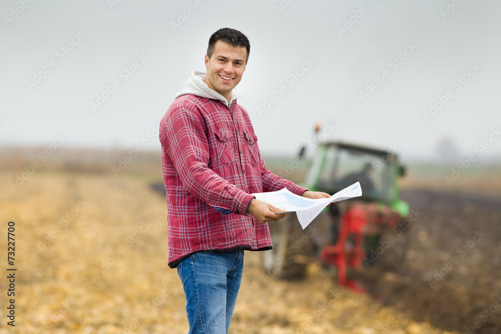 Fototapeta premium Farmer with bank forms