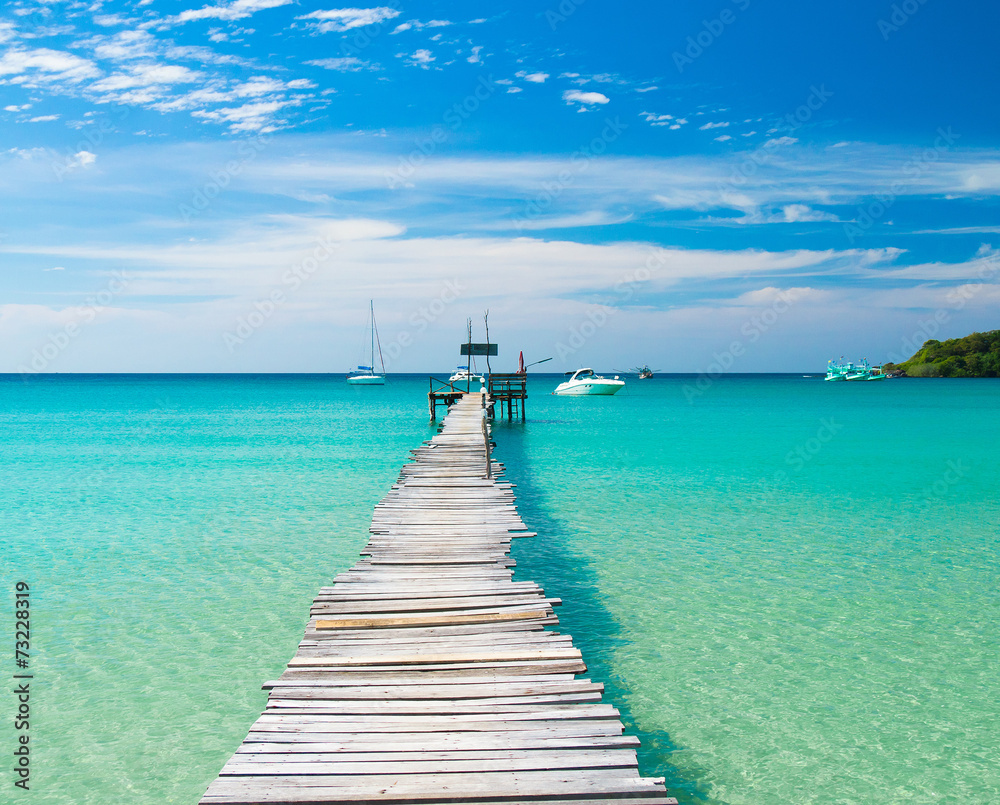 Fototapeta premium Boardwalk Admire Living is Easy