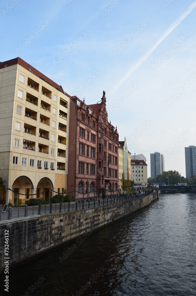 Centre-ville de Berlin , rivière de la Spree 