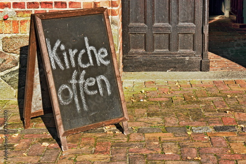 Obraz na płótnie Kirche offen w salonie