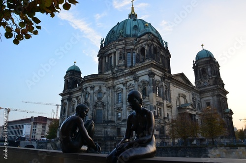 Statues près du Berliner Dom