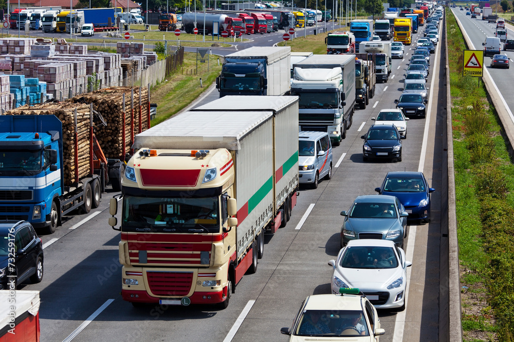 Obraz premium Stau auf Autobahn
