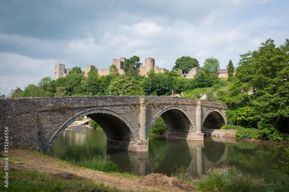 Fototapeta premium Ludlow Bridge
