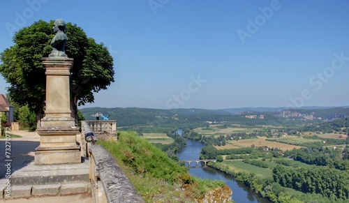 Tapety artystyczne le long de la dordogne