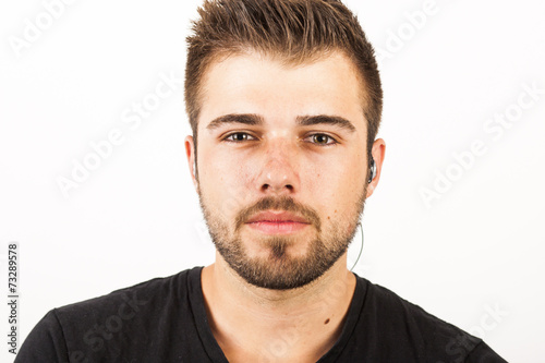 Cooler DJ mit In Ear Kopfhörer