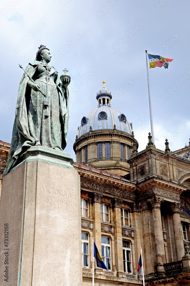 Fototapeta premium Queen Victoria Statue, Birmingham © Arena Photo UK