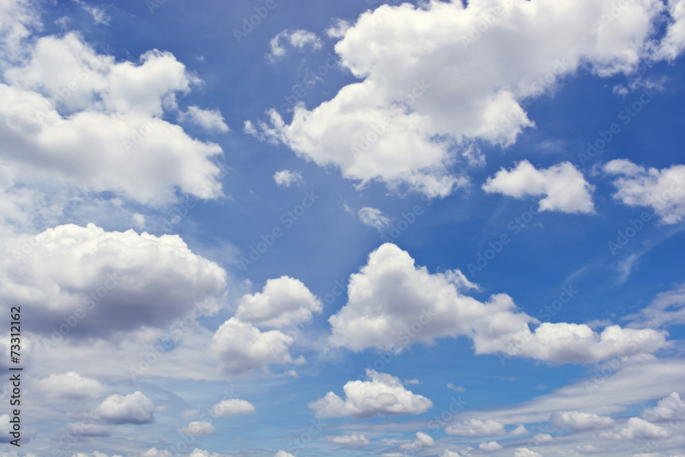 Obraz premium White cloud and blue sky