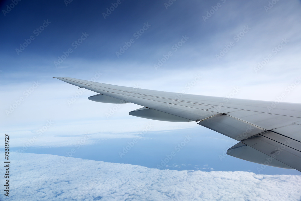airplane wing flying