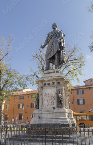 monument to the hero of the Risorgimento Manfredo Fanti photo