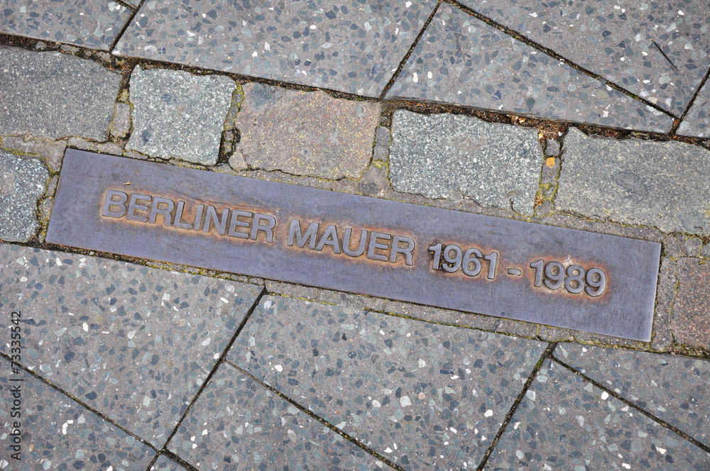 Fototapeta premium symboliczna ściana