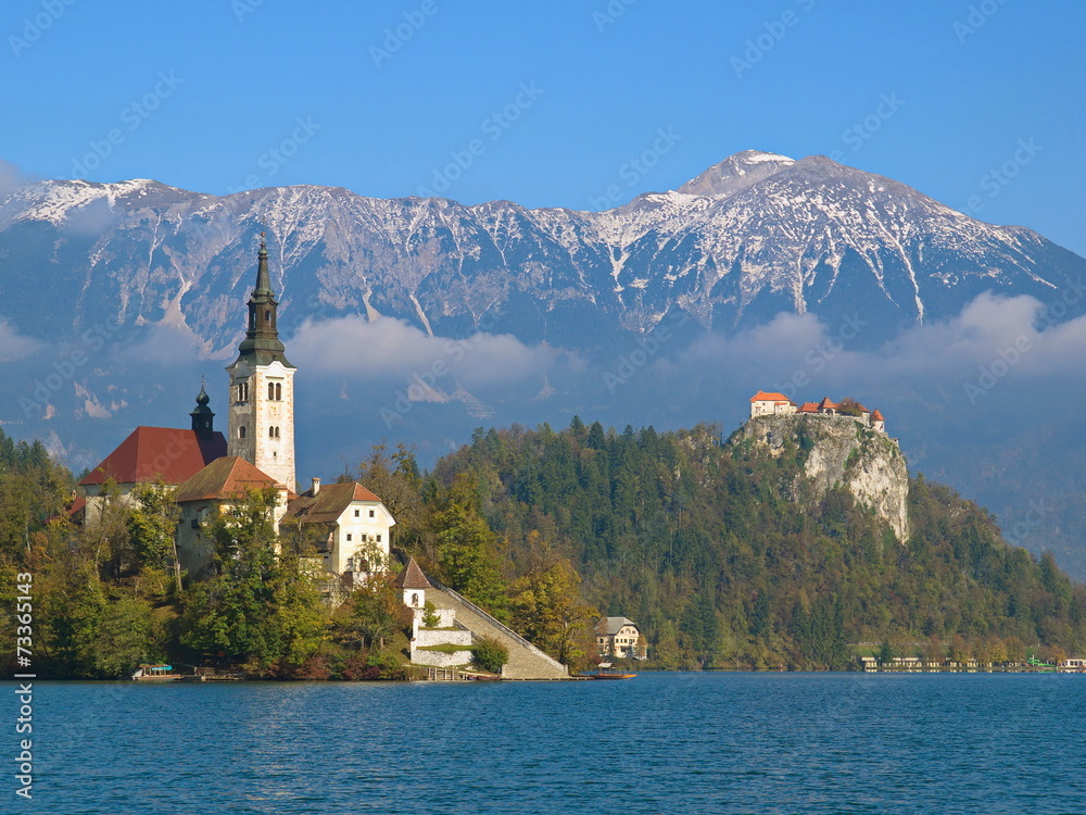 Marienkirche und Burg Bled am Bleder See / Slowenien