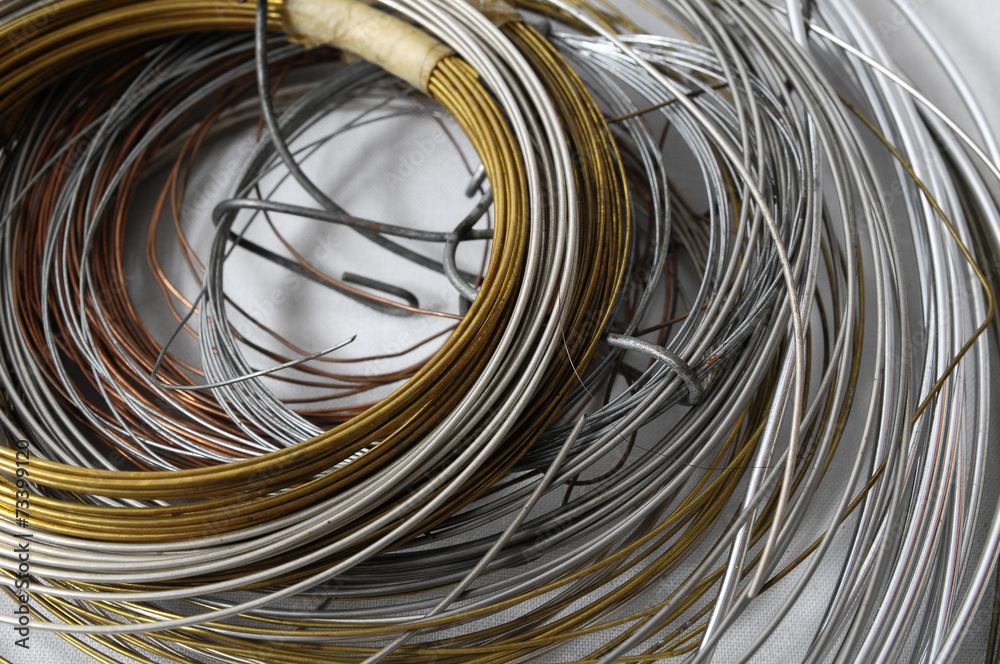 Obraz premium Lot of Different Metal Wire