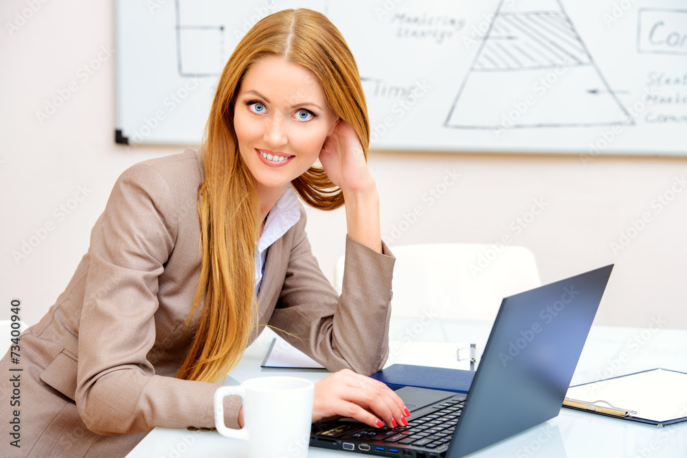 Obraz premium job laptop