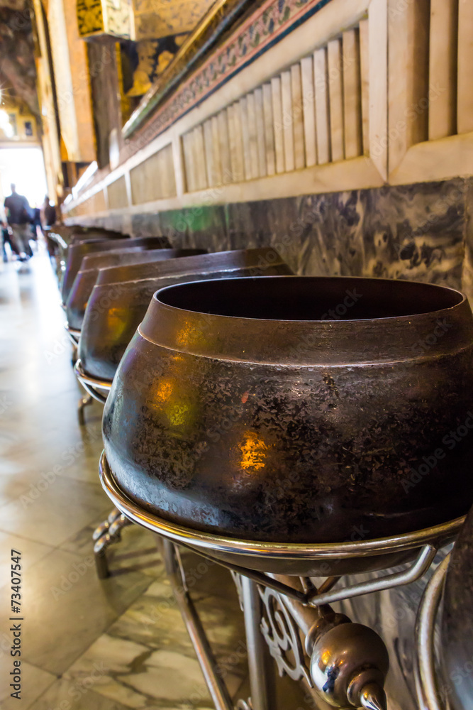 Fototapeta premium Alms bowl