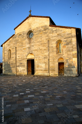 italy  lombardy     in  the brebbia old   church  closed birds photo