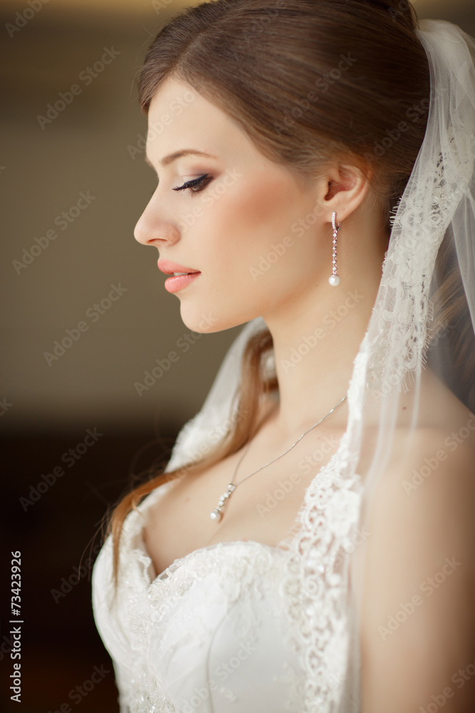 Beautiful bride wedding makeup hairstyle marriage day