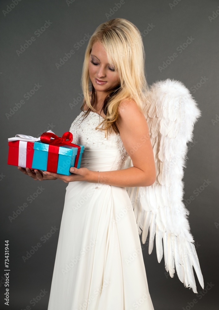 Weihnachtsengel mit Weihnachtsgeschenke Weihnachtsengel mit Weihnachtsgeschenke