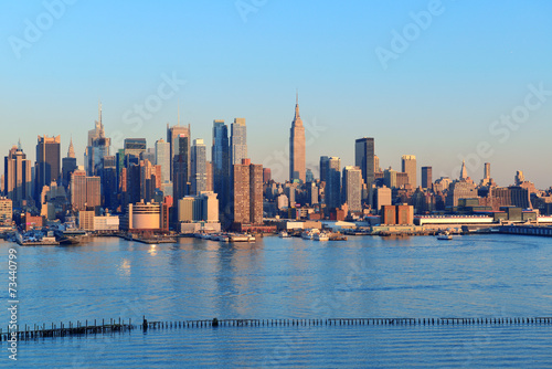 Fototapeta Naklejka Na Ścianę i Meble -  New York City sunset