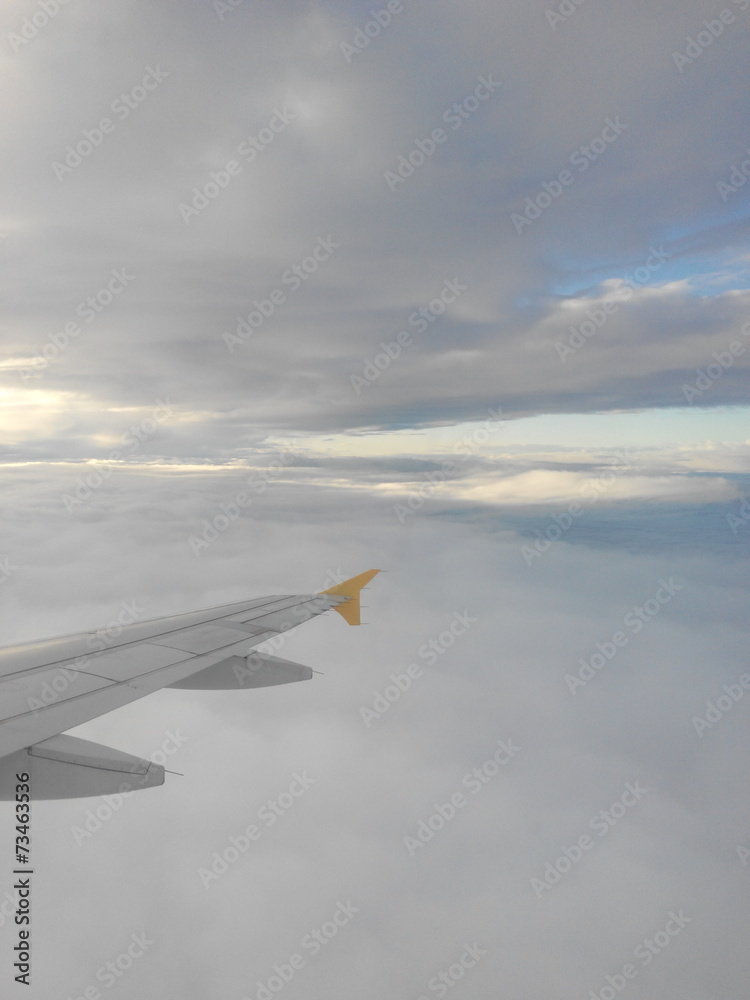 Fototapeta premium Entre nubes