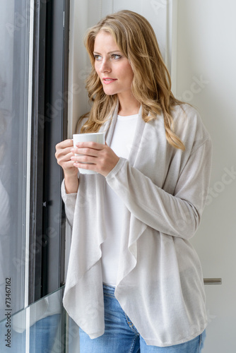 Beautiful woman having a co...