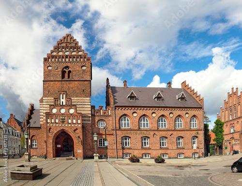 Tableau sur toile Roskilde - square and Old Town Hall, Denmark