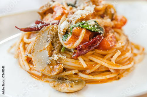 Spaghetti with tomato sauce and spicy photo