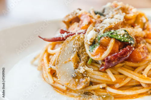 Spaghetti with tomato sauce and spicy photo