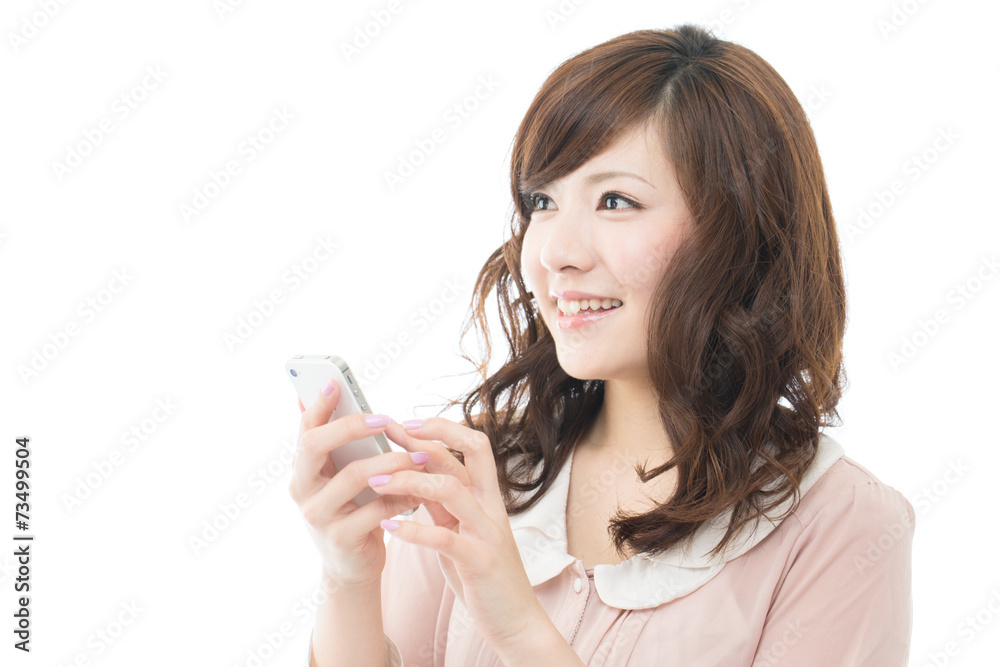携帯電話を使う女性 携帯電話を使う女性
