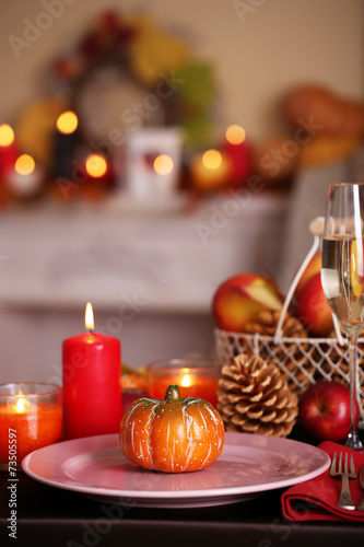 Fototapeta Naklejka Na Ścianę i Meble -  Festive autumn serving table in room