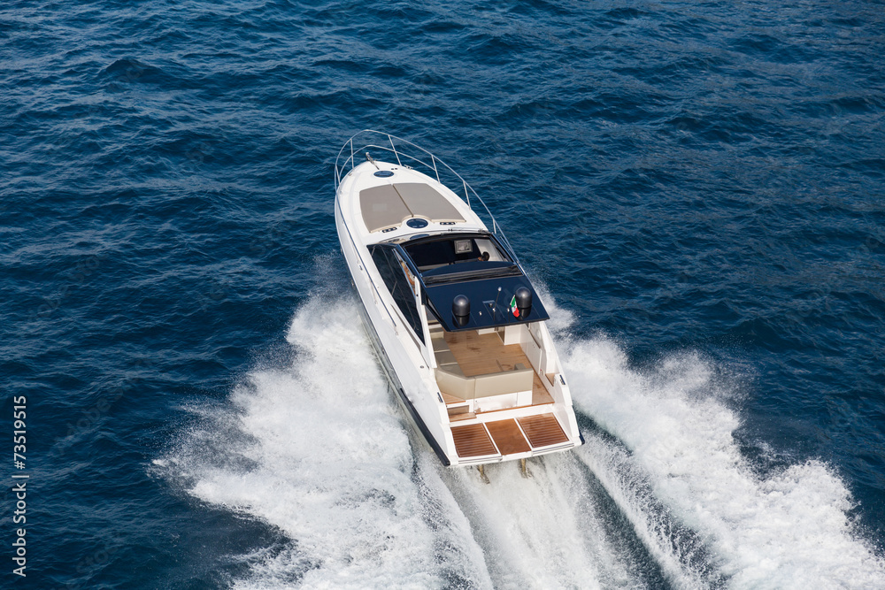 Obraz premium Motor yacht, rio yacht, fast yacht, italy