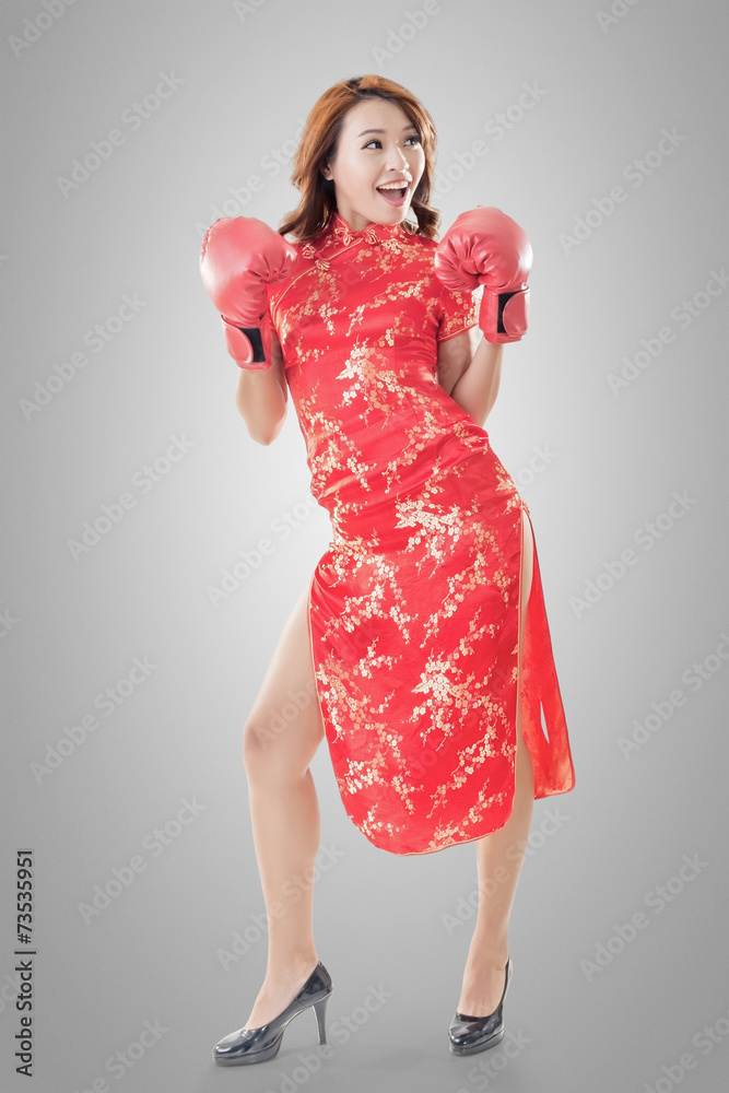 fighting Chinese woman