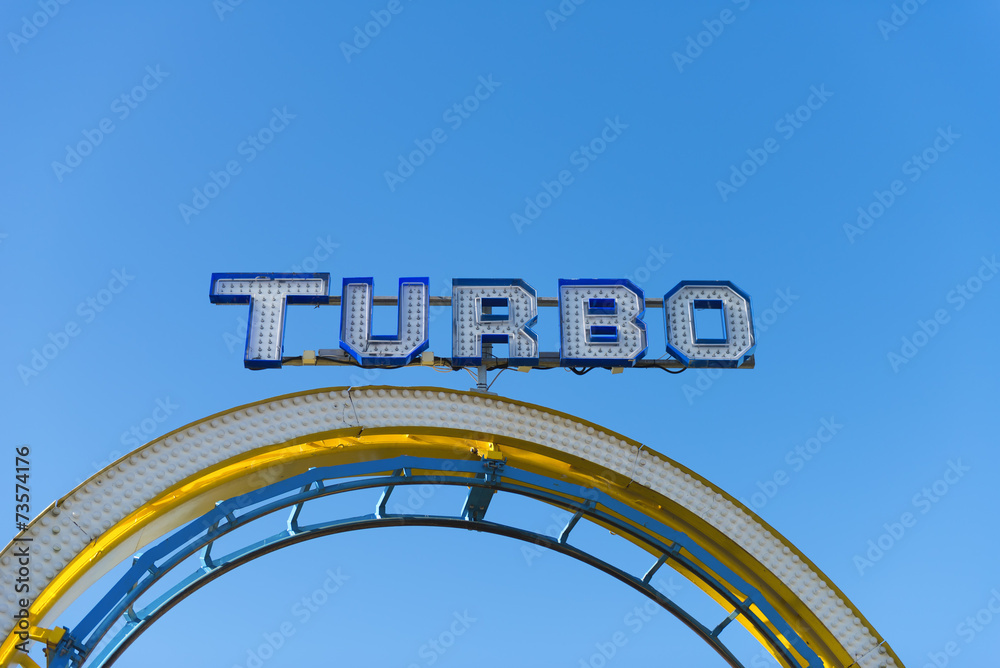 Obraz premium Turbo sign on a roller coaster