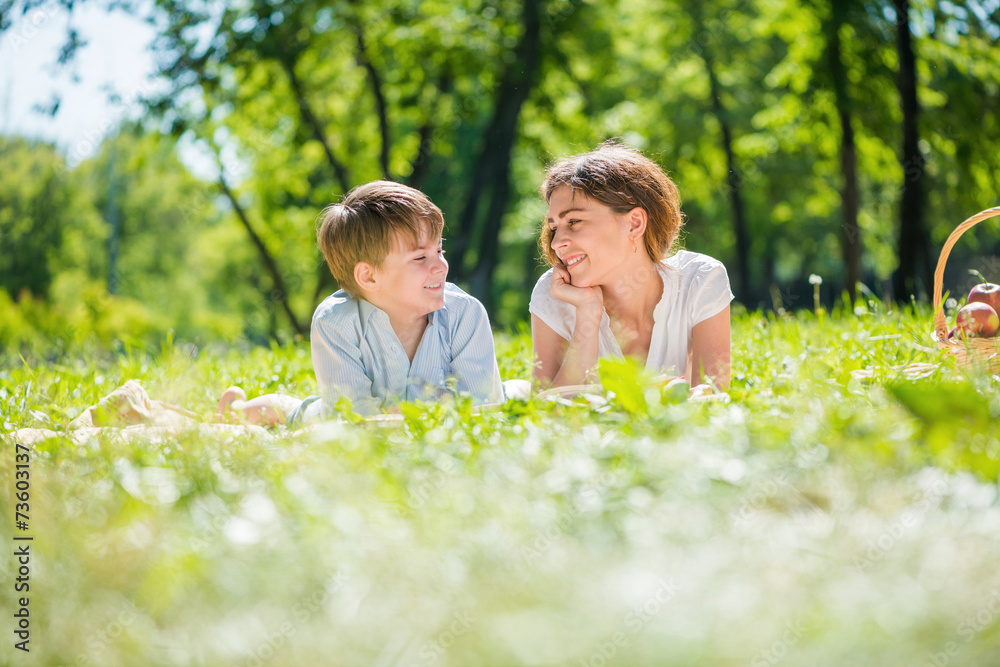 Fototapeta premium Family at park