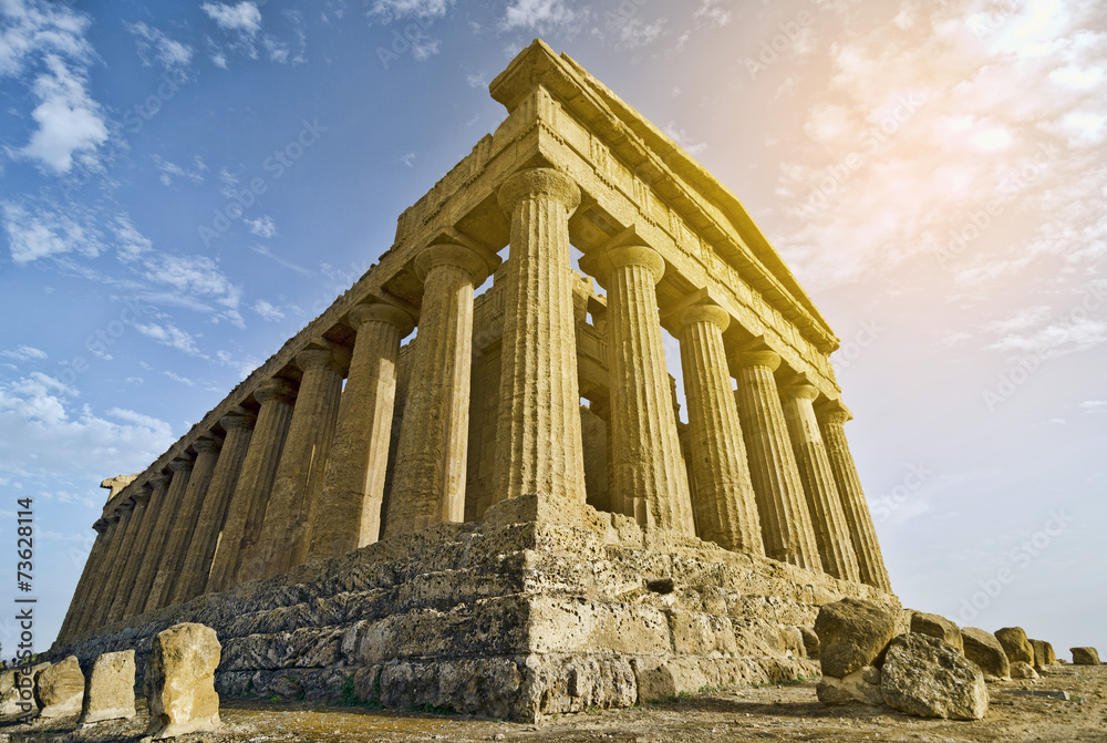 Fototapeta premium Temple of Concordia at Sunset