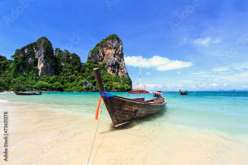 Traditional Thai boat, Long tail stand in the sea at Railay beac © SKT Studio