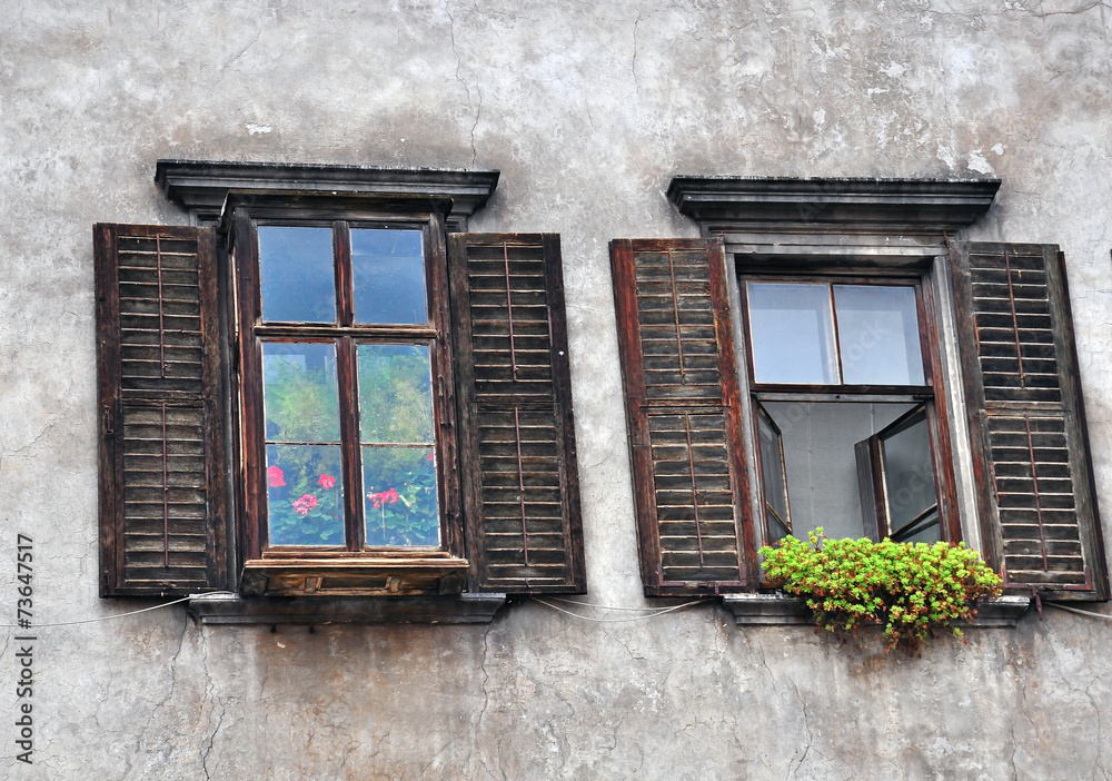Fototapeta premium Wooden windows