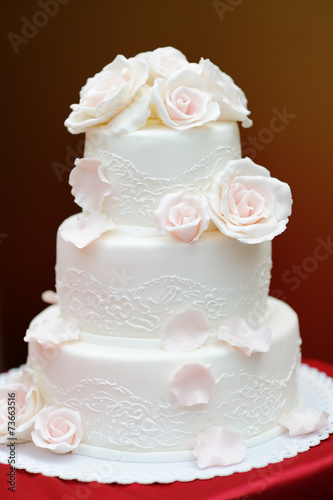 Delicious white wedding cake