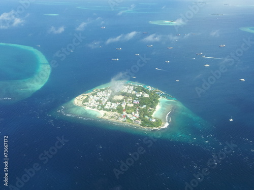Luftaufnahme einer Malediveninsel