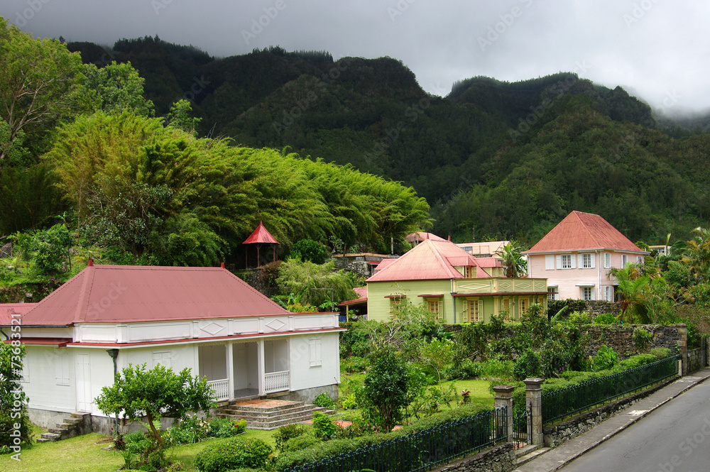 Fototapeta premium La Réunion - Cases à Hell-Bourg
