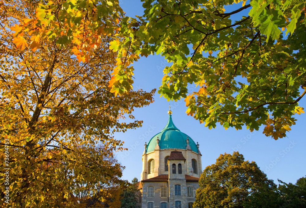 Fototapeta premium Dijon, Monastère des Bernardines en automne