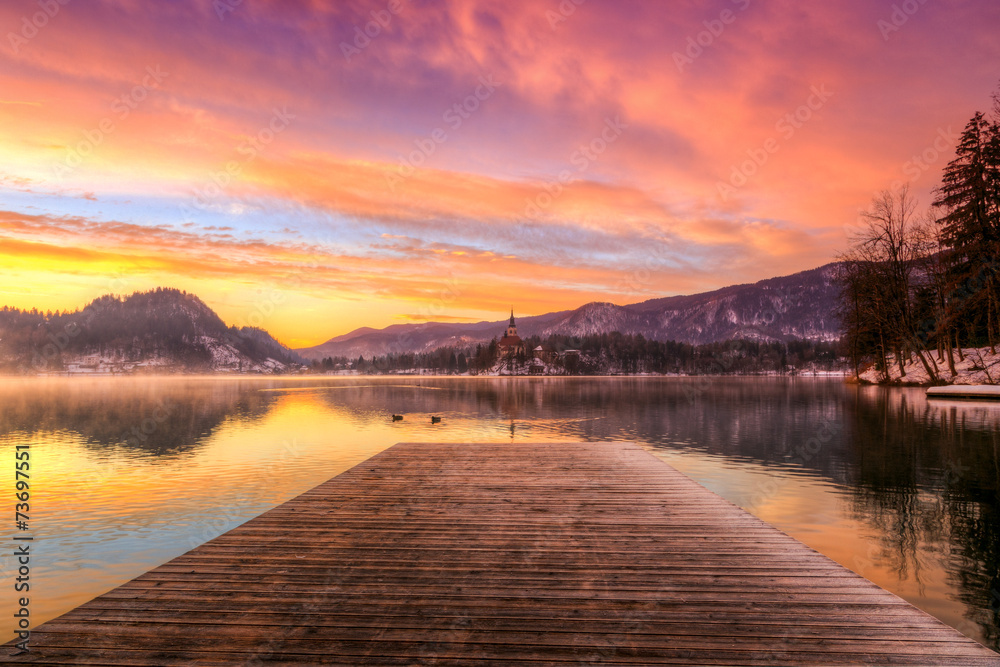 Fototapeta Bled z jeziorem w zimie, Slovenia, Europa